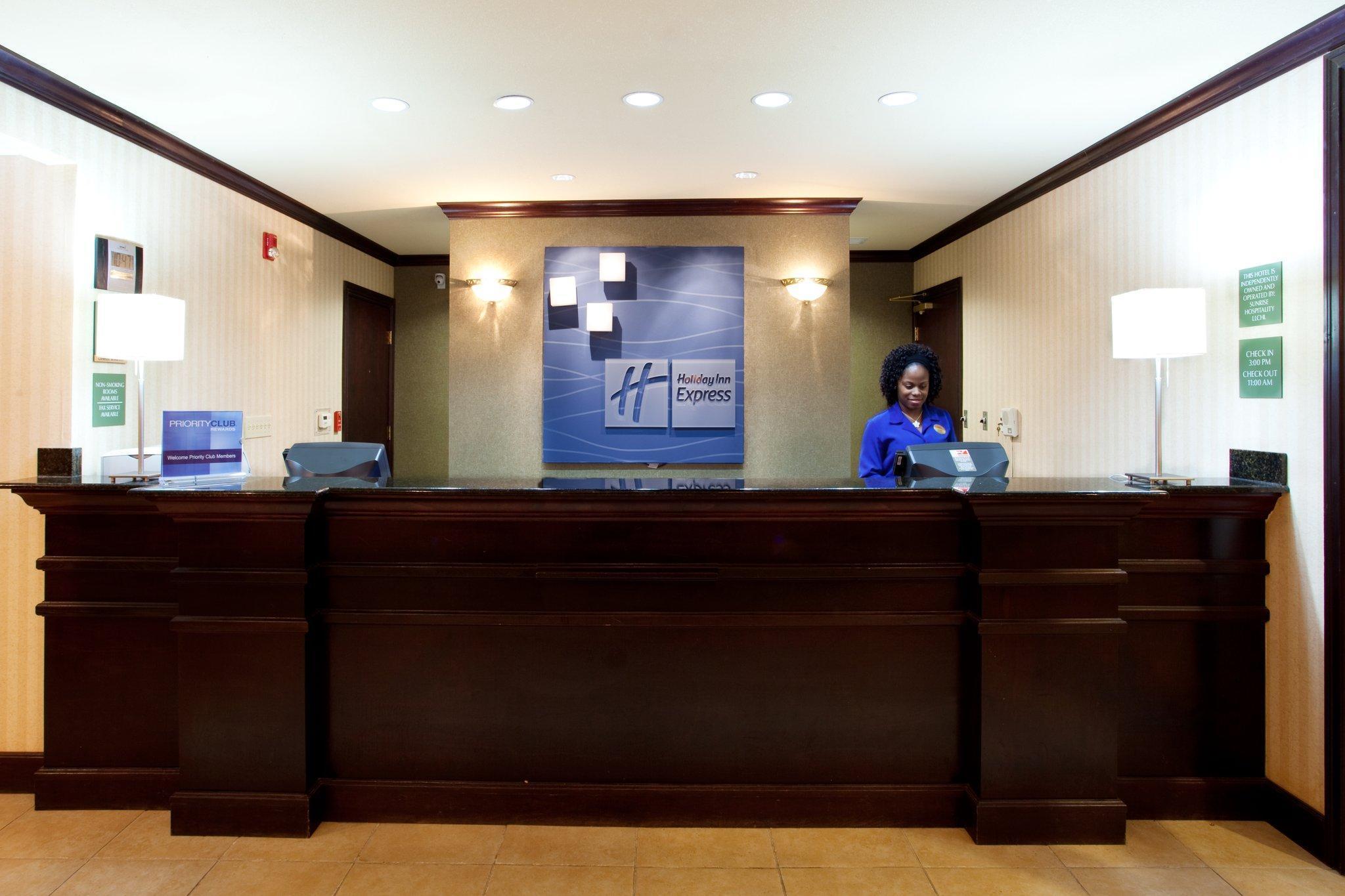 Holiday Inn Express Hotel & Suites West Monroe By Ihg Exterior photo