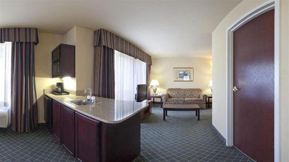 Holiday Inn Express Hotel & Suites West Monroe By Ihg Exterior photo